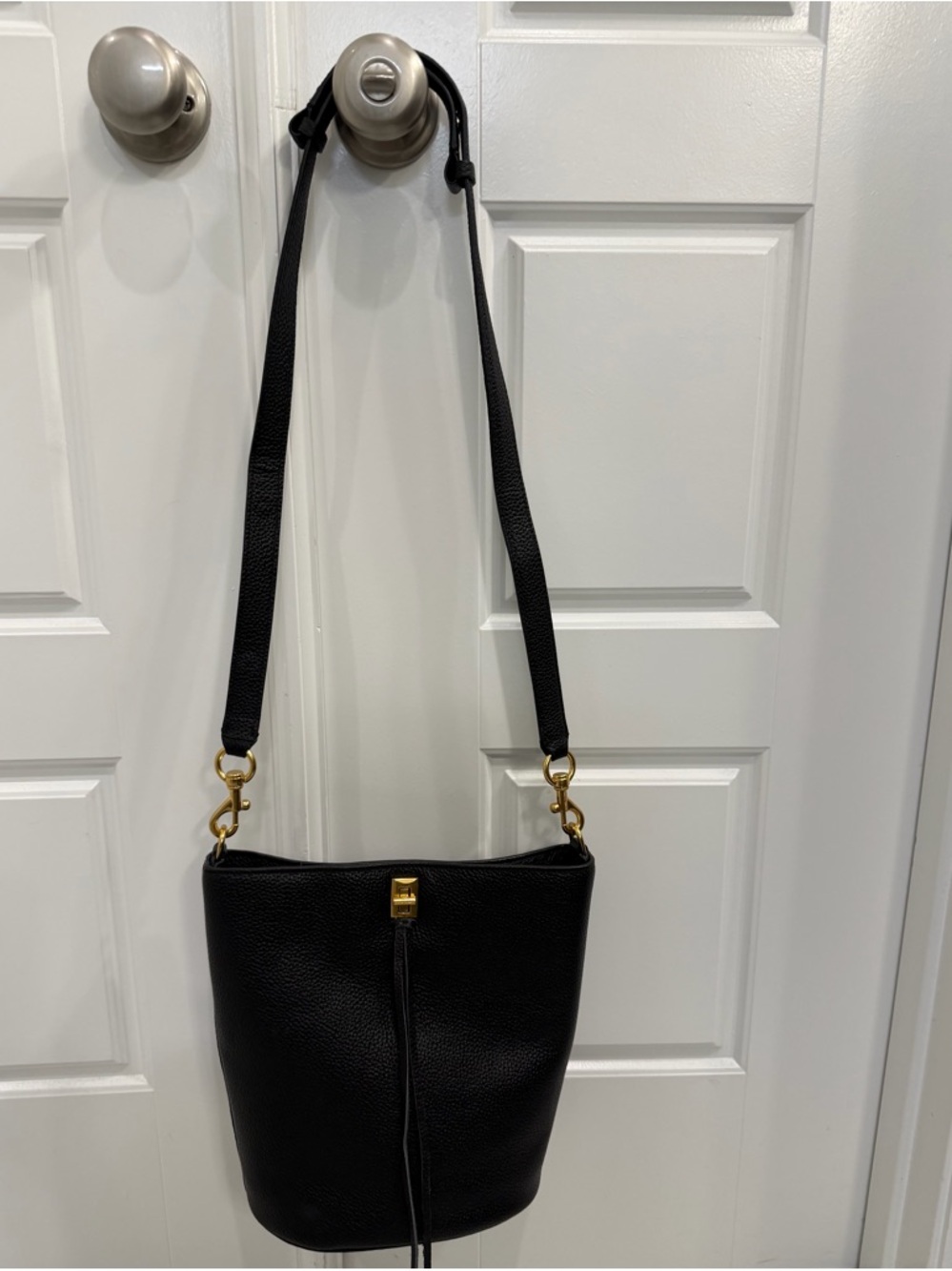 Rebecca Minkoff Black Leather Crossbody Bucket Bag (Reasonable offers welcome)